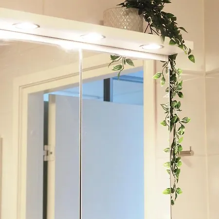 Διαμέρισμα Lakeview At Ratina Next To Downtown Τάμπερε