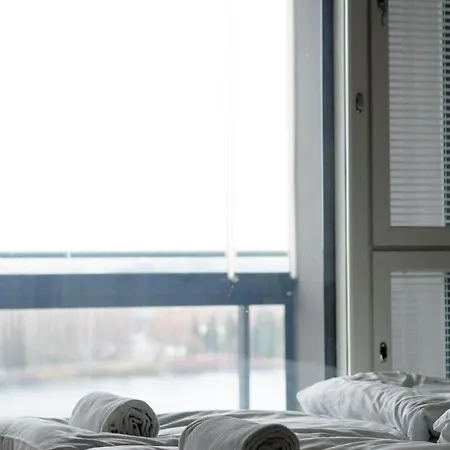 Διαμέρισμα Lakeview At Ratina Next To Downtown *